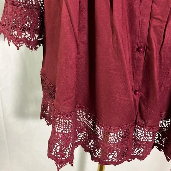 🛍 6 for $35 • NWOT Blair Burgundy Lace Accent Pleated Button Front Tunic Blouse - Picture 8 of 16